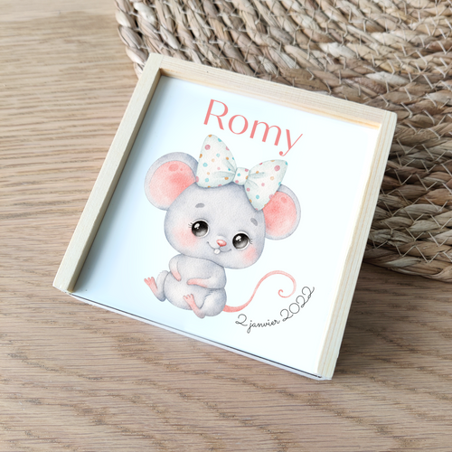 Boîte en bois date & prénom enfant - ANIMAL SOURIS Romy